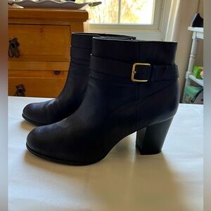 Cole Haan Rhinecliff Ankle Boot Buckle Black Leather Zip Bootie Womens Size 10B